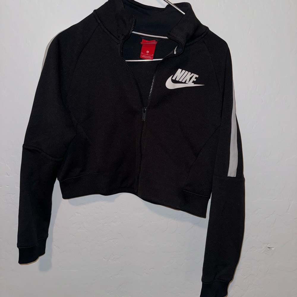 Cropped Nike Jacket
